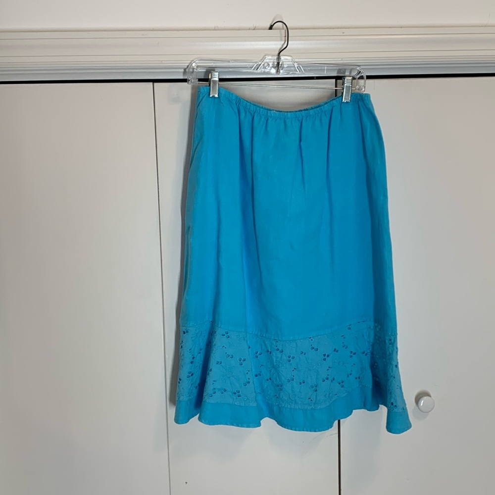 Women’s lightweight linen skirt